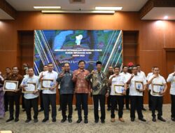 15 SKPA dan 2 Kabupaten Kota Raih Anugerah Keterbukaan Informasi Publik Tahun 2022