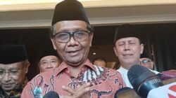 Mahfud Tantang Benny K Harman & Arteria Dahlan Ikut Rapat soal Rp349 T