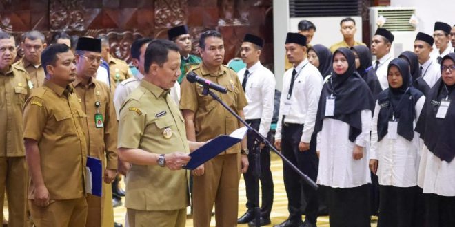 Lantik 3.247 PNS dan P3K Guru, Achmad Marzuki: Ajarkan Penghormatan, Kedisiplinan dan Etika pada Anak Didik