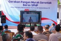 Pangdam Iskandar Muda (IM) meninjau langsung penyaluran beras murah Program Subsidi Pangan Hebat (SPHP) bersama Forkopimda Aceh, memastikan bantuan tepat sasaran bagi masyarakat. [Photo: Pemdam IM]