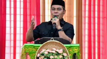 “Bupati Aceh Besar Syech Muharram dukung tradisi Beut Kitab 2025”.
