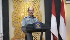Kepala Kanwil Kemenkum Aceh, Meurah Budiman, membuka Diskusi Strategi Kebijakan (DSK) terkait layanan bantuan hukum di Banda Aceh, Senin (29/9/2025). Kegiatan ini membahas implementasi Permenkumham Nomor 4 Tahun 2021 tentang Standar Layanan Bantuan Hukum.
