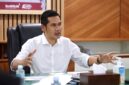 “Sekda Aceh M. Nasir memimpin rapat penataan ulang HGU di ruang kerja Sekda, Banda Aceh – menindaklanjuti Ingub No. 8/2025 tentang HGU bermasalah.”