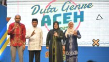 Ketua Staf Ahli TP-PKK Aceh, Mukaramah Fadhlullah menghadiri Penobatan Duta Genre Aceh Tahun 2025 di Aula Taman Seni Budaya, Kota Banda Aceh , Jumat Malam, 31/10/2025.
