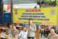 Kapolda Aceh Irjen Pol. Drs. Marzuki Ali Basyah saat bersilaturahmi dengan keluarga besar PP Polri Aceh dan Dian Kemala di Banda Aceh.
